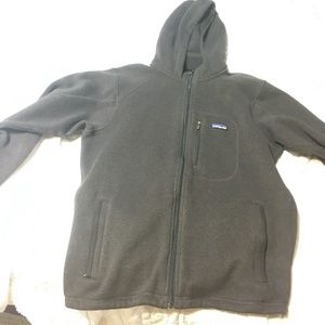 Hooded Patagonia better sweater jacket- L